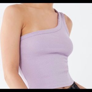 URBAN OUTFITTERS TANK